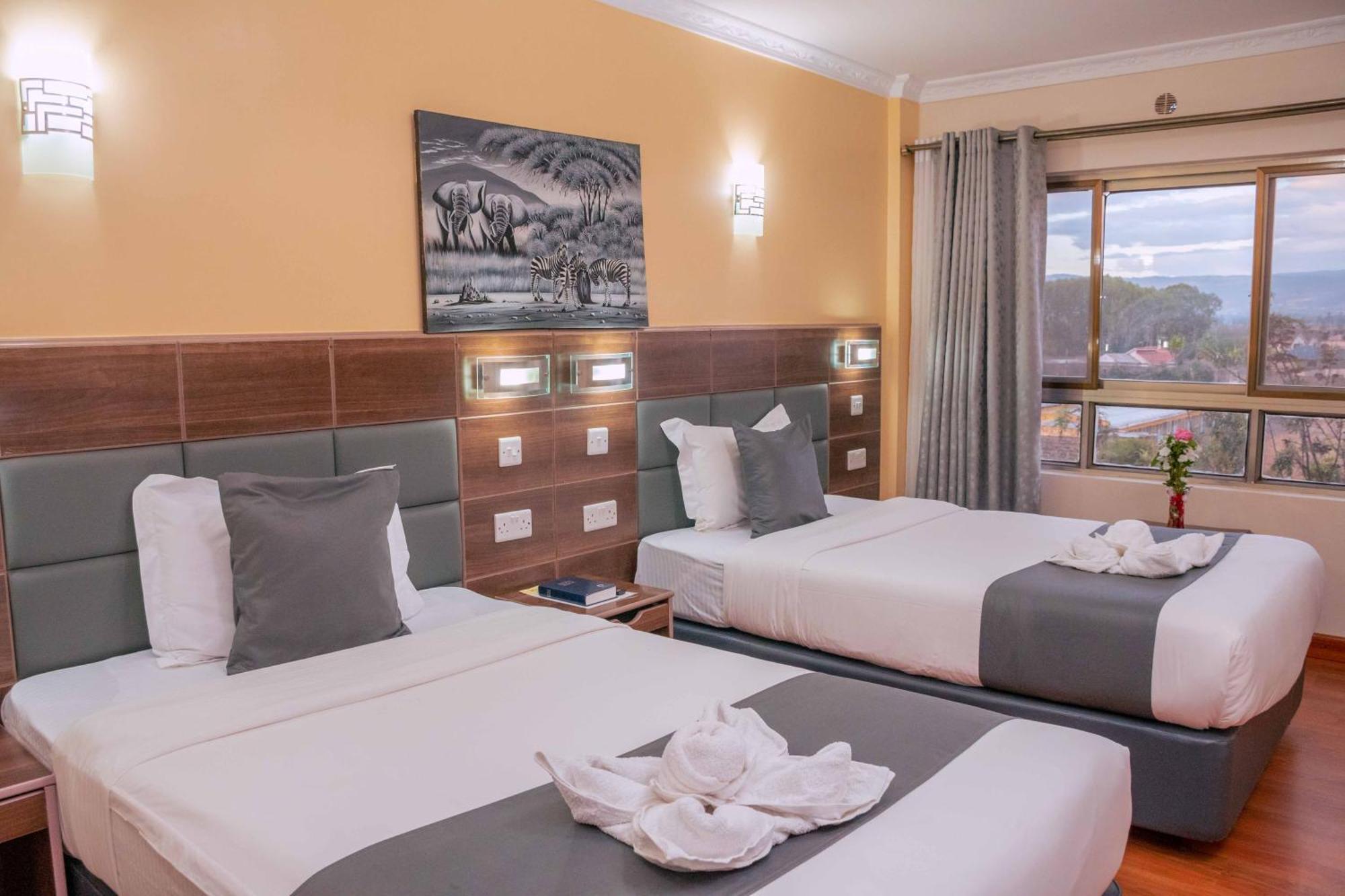 Buraha Zenoni Hotel And Resort Nakuru Buitenkant foto