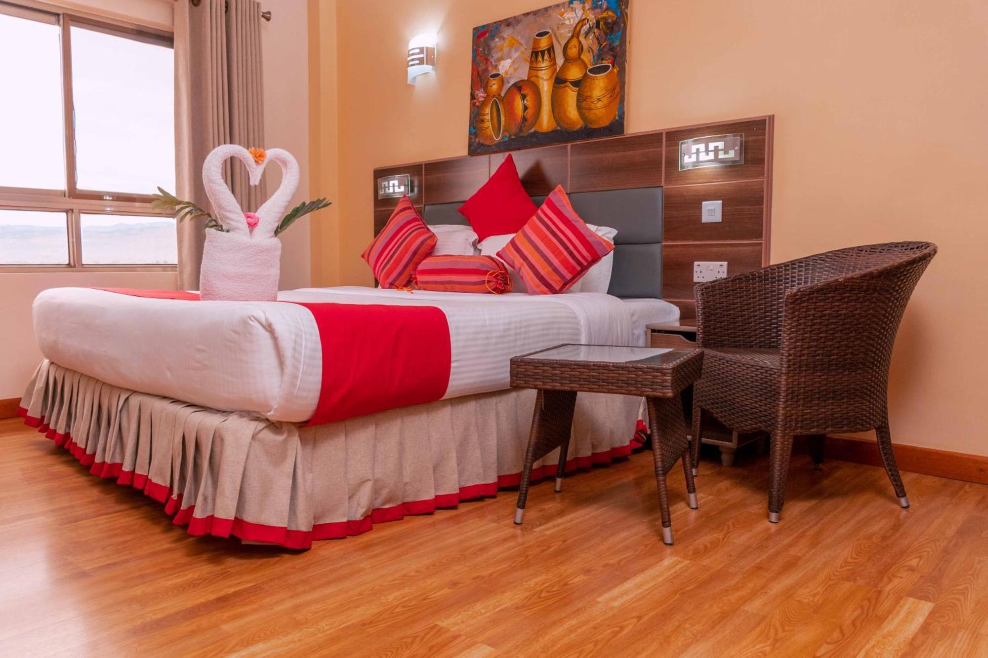 Buraha Zenoni Hotel And Resort Nakuru Buitenkant foto