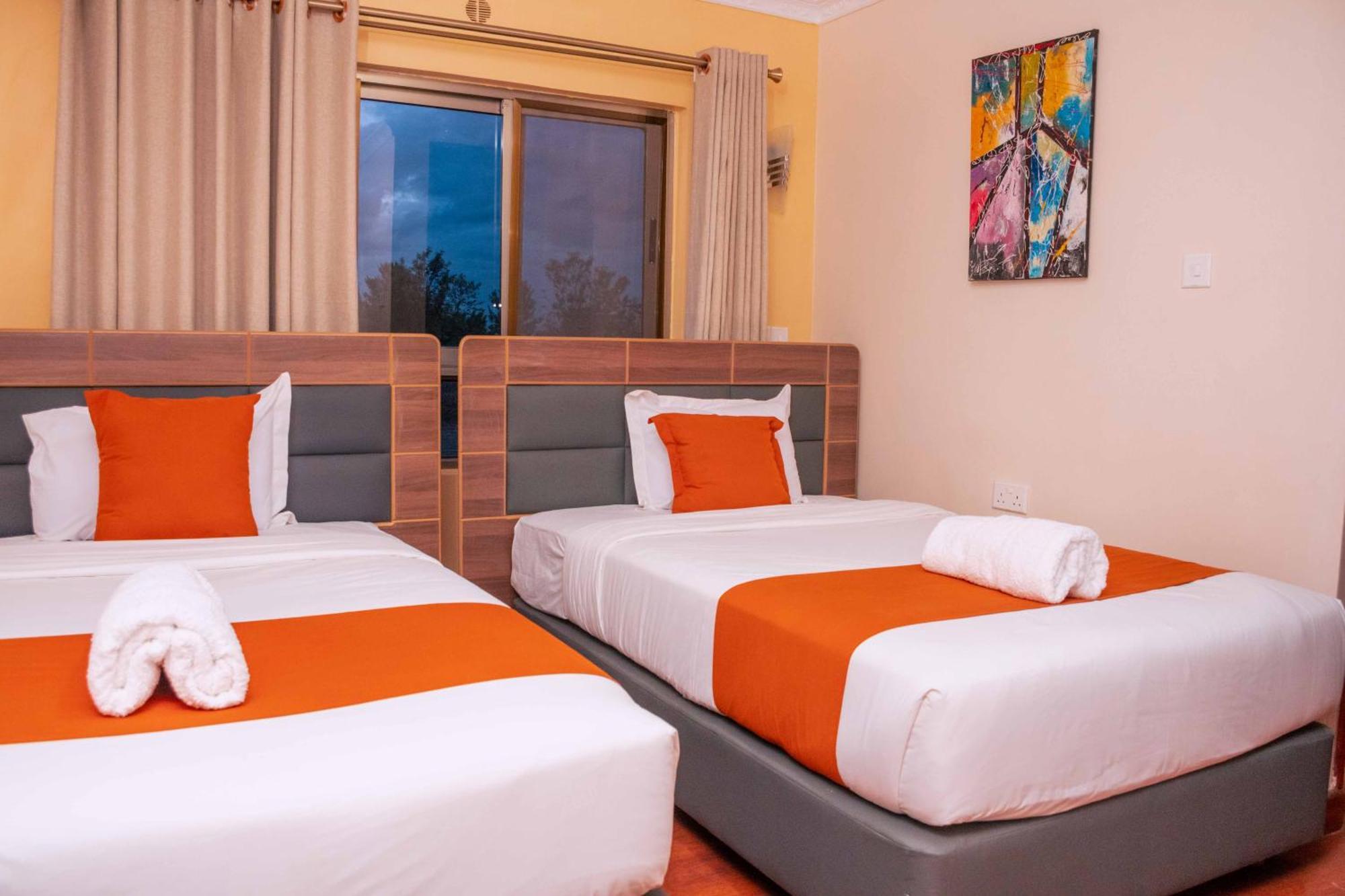 Buraha Zenoni Hotel And Resort Nakuru Buitenkant foto
