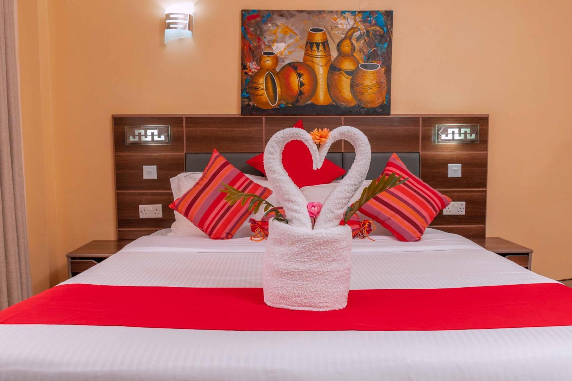 Buraha Zenoni Hotel And Resort Nakuru Buitenkant foto